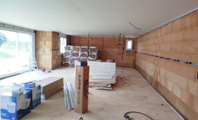 plafond fini d'être posé 